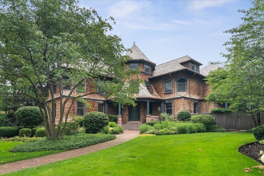 681 Lincoln Ave, Winnetka, IL 60093 - photo 1