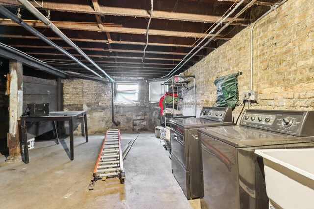 8548 S Manistee Ave, Chicago, IL 60617 - basement with washing machine and dryer and a sink