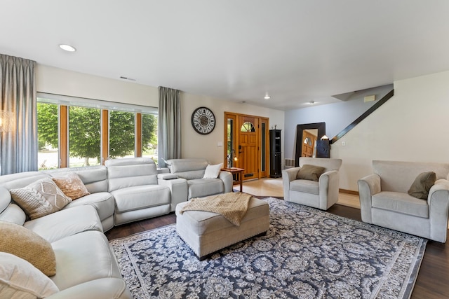 428 S Hillside Ave, Elmhurst, IL 60126 - living area featuring wood finished floors and recessed lighting