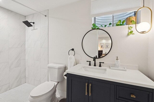 0N467 Cloos Ct, Winfield, IL 60190 - bathroom with toilet, vanity, and tiled shower