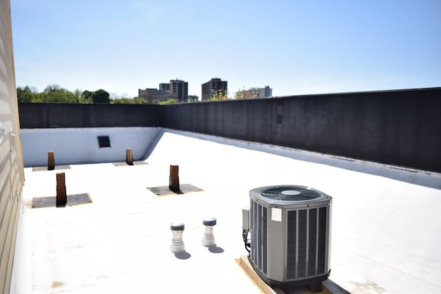 133 S Grove Ave, Elgin, IL 60120 - view of yard featuring cooling unit and a city view