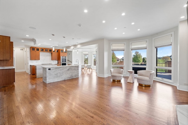 6590 Beech Ln, Libertyville, IL 60048 - living area with recessed lighting and light wood-type flooring