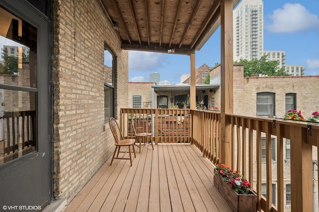 5055 N Sheridan Rd Unit 3N, Chicago, IL 60640 - view of wooden deck