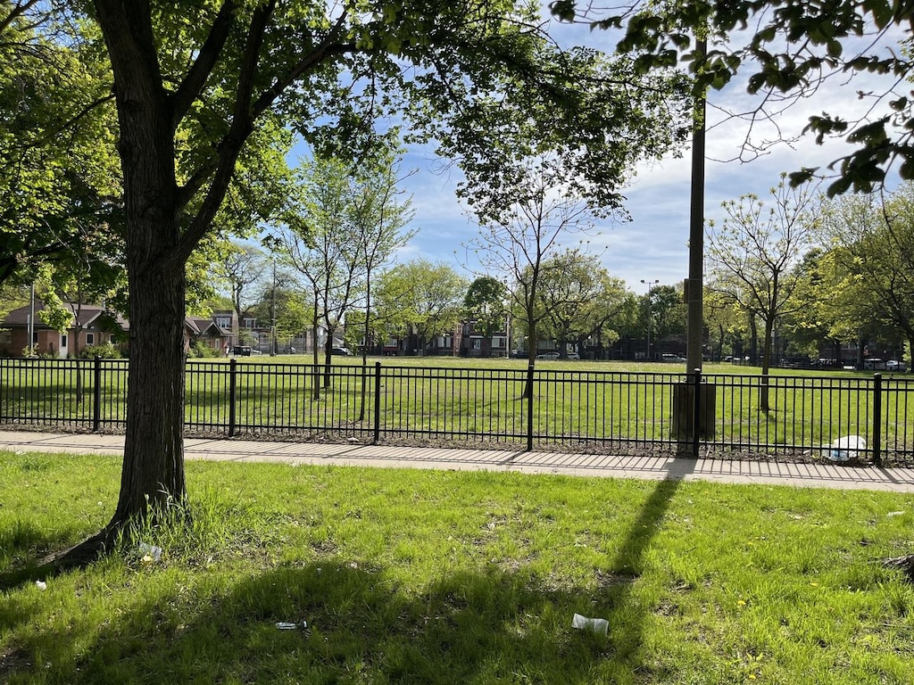 7146 S Calumet Ave, Chicago, IL 60619 - view of surrounding community