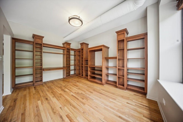 811 S Lytle St Unit 101, Chicago, IL 60607 - unfurnished room featuring wood finished floors