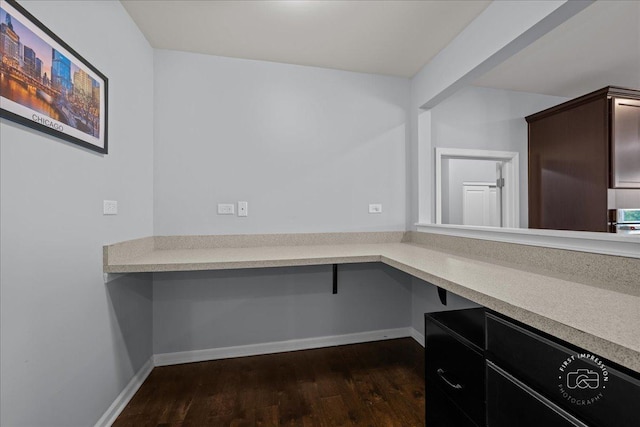729 Hamilton Dr, South Elgin, IL 60177 - unfurnished office featuring dark wood finished floors and baseboards