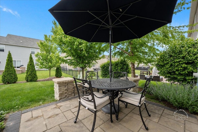 729 Hamilton Dr, South Elgin, IL 60177 - view of patio / terrace with outdoor dining space