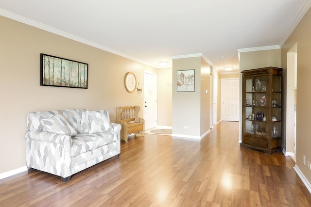 2169 Sunderland Ct Unit 101B, Naperville, IL 60565 - living room featuring wood finished floors, baseboards, and crown molding