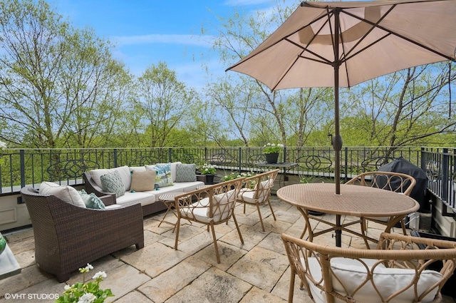 view of patio / terrace featuring outdoor lounge area