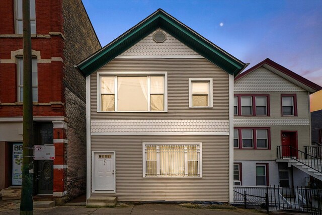 934 N Noble St, Chicago, IL 60642 - view of front of property featuring entry steps