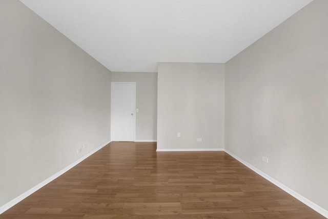801 S Plymouth Ct Unit 711, Chicago, IL 60605 - spare room with wood finished floors and baseboards