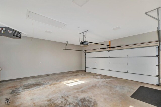 2958 N 1100 E Rd, Clifton, IL 60927 - garage with a garage door opener