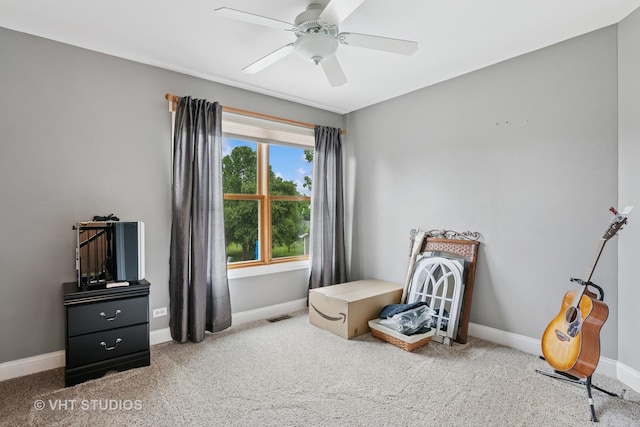 384 Edgewater Ct, Sugar Grove, IL 60554 - living area featuring a ceiling fan, carpet floors, and baseboards