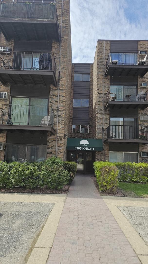 8905 Knight Ave Unit 401, Des Plaines, IL 60016 - view of apartment building / complex