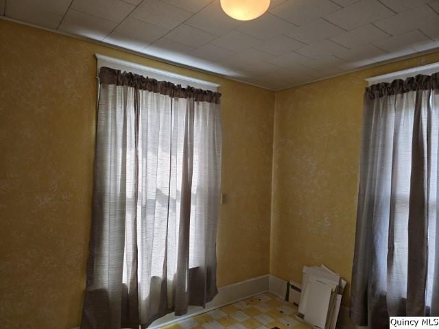 722 Wabash Ave, Carthage, IL 62321 - empty room featuring a textured wall