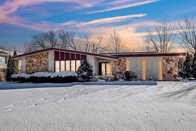 3026 Macfarlane, Flossmoor, IL 60422 - mid-century inspired home with brick siding and stone siding