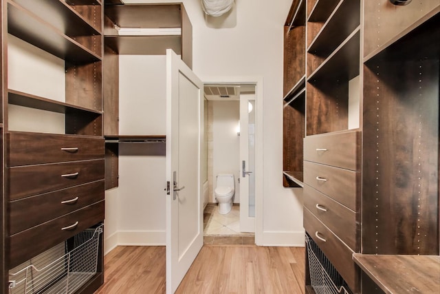 333 W Hubbard St Unit 704, Chicago, IL 60654 - walk in closet with light wood-style floors