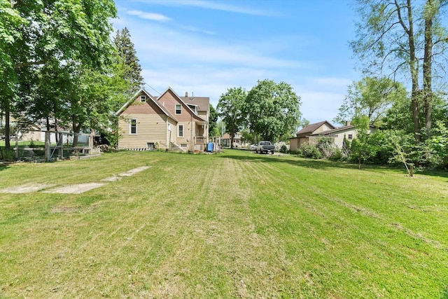 view of grassy yard