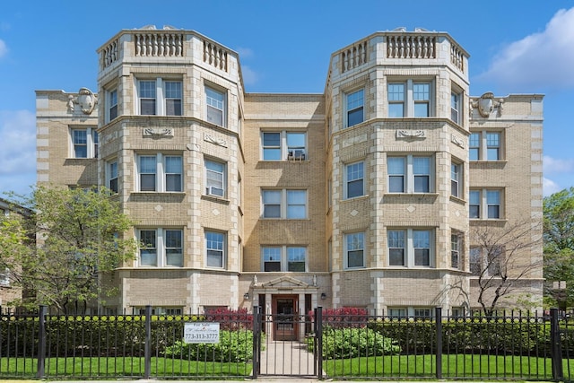 6205 N Oakley St Unit 3, Chicago, IL 60659 - view of apartment building / complex