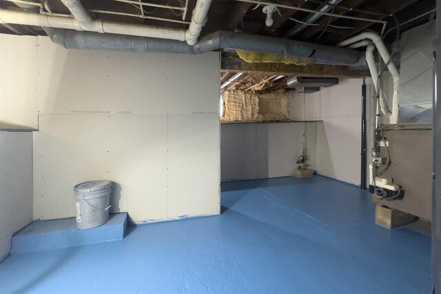 303 S Main St, Flanagan, IL 61740 - view of unfinished below grade area