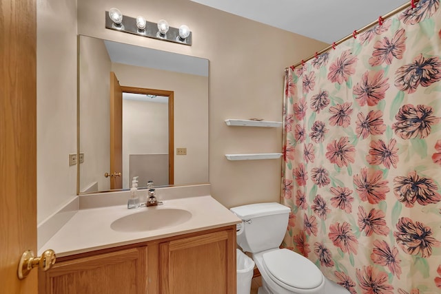 1604 Heritage Pointe Ct, Plainfield, IL 60586 - full bathroom featuring toilet, vanity, and curtained shower