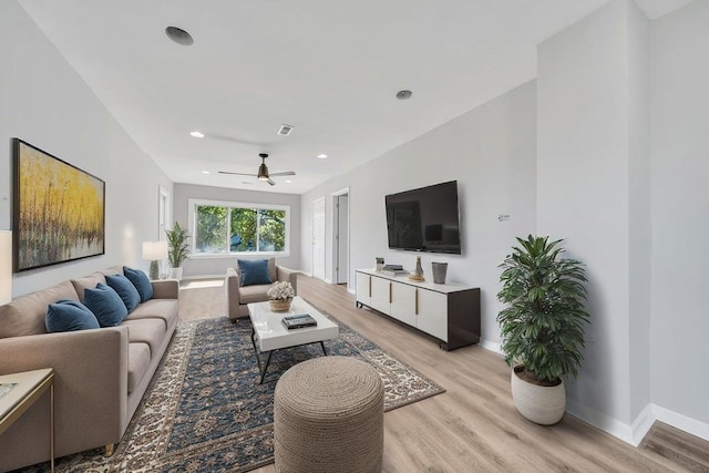 14631 Vincennes Rd, Harvey, IL 60426 - living area featuring light wood-style flooring, a ceiling fan, baseboards, and recessed lighting