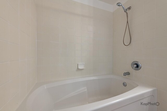 437 W Division St Unit 505, Chicago, IL 60610 - full bath with washtub / shower combination