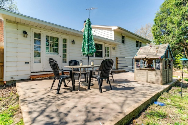 view of patio / terrace featuring outdoor dining area