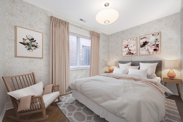 1616 N Winchester Ave, Chicago, IL 60622 - bedroom with wallpapered walls