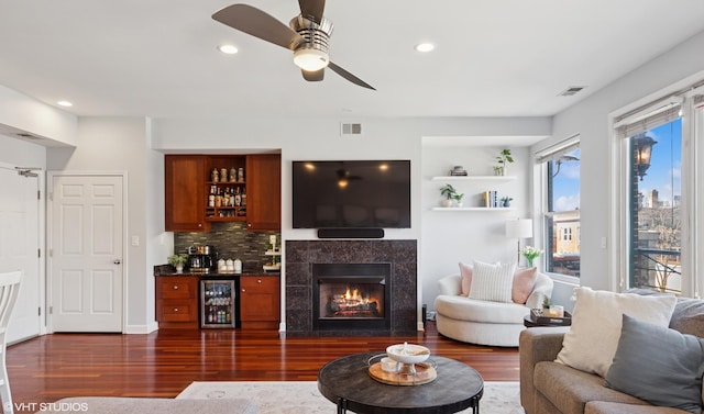 1907 W Chicago Ave Unit 3, Chicago, IL 60622 - living room featuring beverage cooler, a dry bar, dark wood-style flooring, a ceiling fan, and recessed lighting