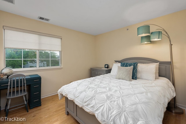 1102 E Cambria Ln, Lombard, IL 60148 - bedroom with light wood-style floors and baseboards