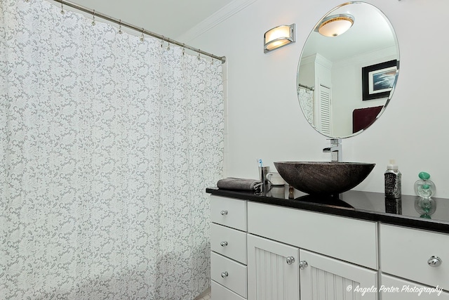 41551 N Lotus Ave, Antioch, IL 60002 - full bathroom with crown molding and vanity
