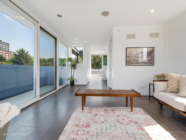 1729 W Potomac Ave, Chicago, IL 60622 - living area featuring wood finished floors and recessed lighting
