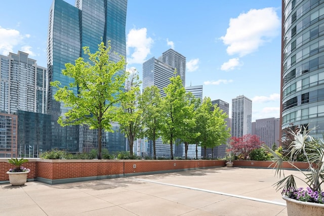445 E N Water St Unit 2105, Chicago, IL 60610 - view of property's community featuring a view of city