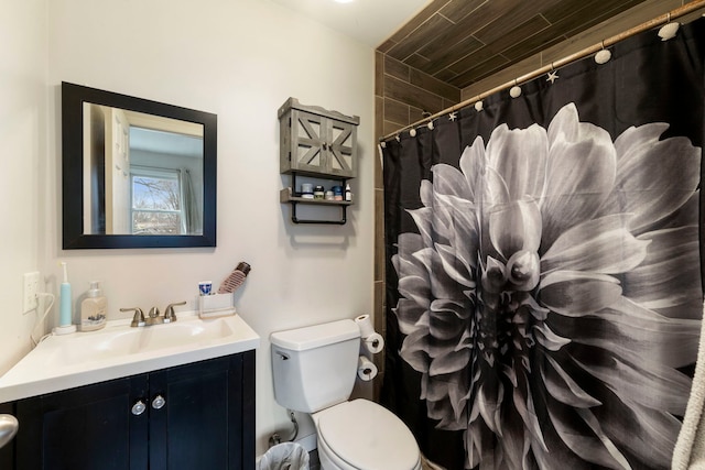 16040 Lockwood Ave, Oak Forest, IL 60452 - bathroom with vanity, toilet, and curtained shower