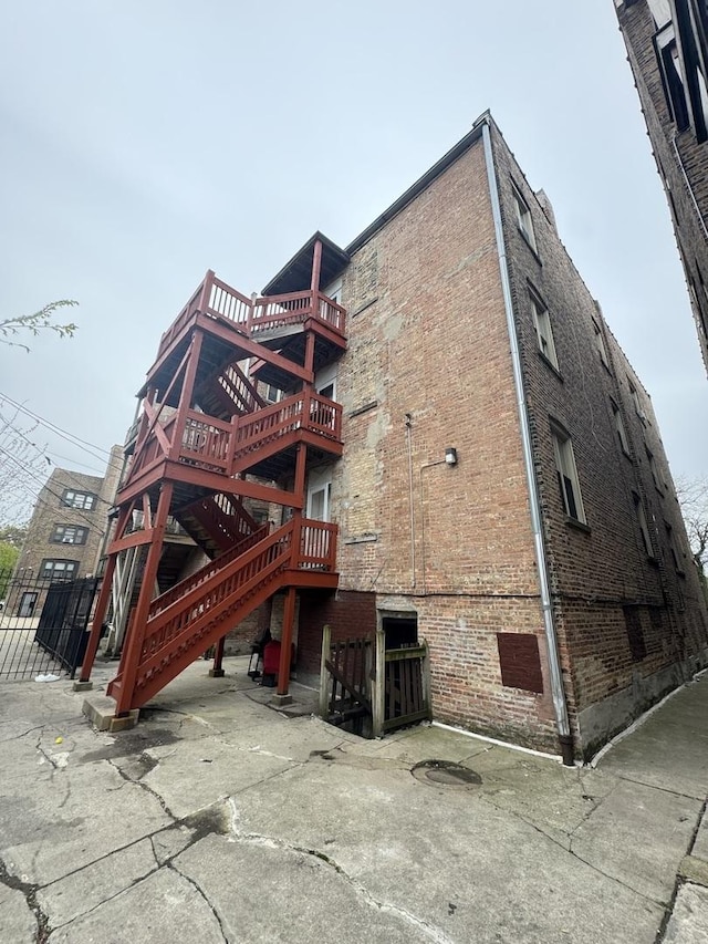 3118 W Douglas Blvd, Chicago, IL 60623 - view of property featuring stairs