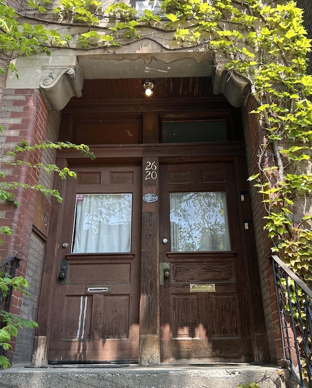 view of exterior entry