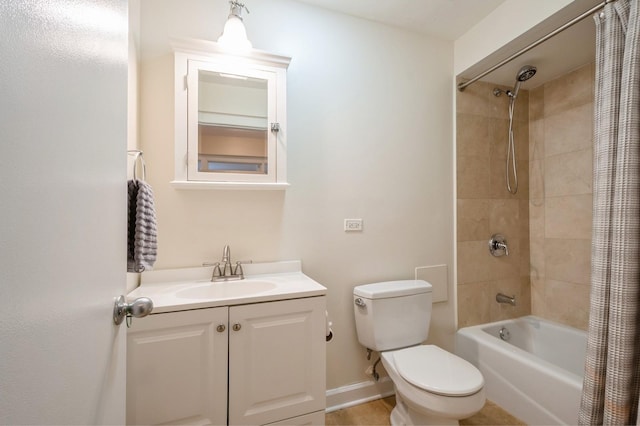 bathroom with shower / tub combo with curtain, toilet, and vanity