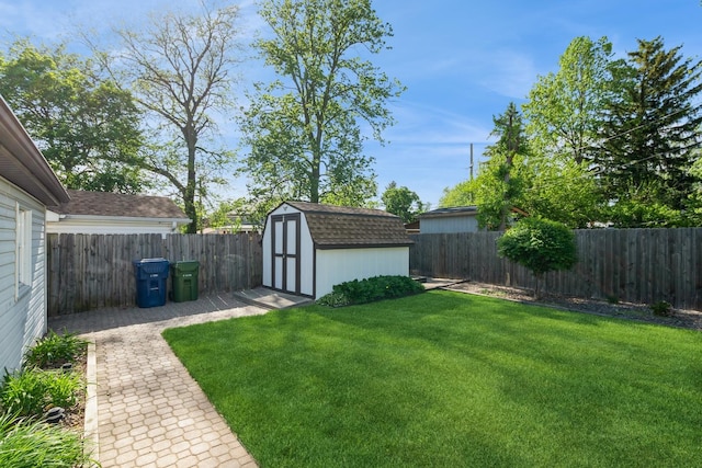 4904 Spring Rd, Oak Lawn, IL 60453 - fenced backyard with a storage unit