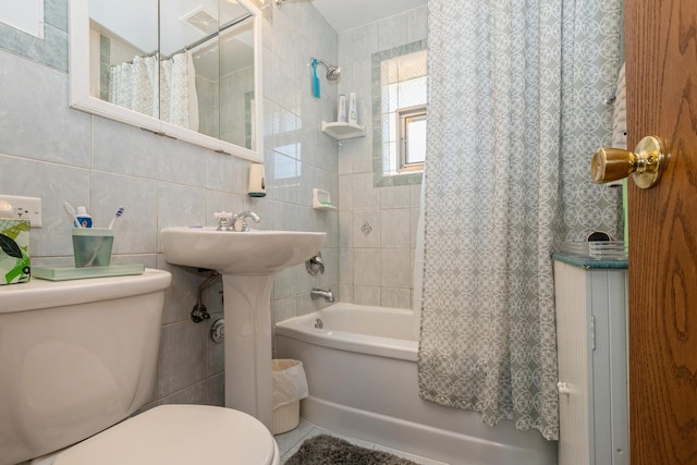 4904 Spring Rd, Oak Lawn, IL 60453 - bathroom with tile walls, shower / bath combo, and tile patterned floors