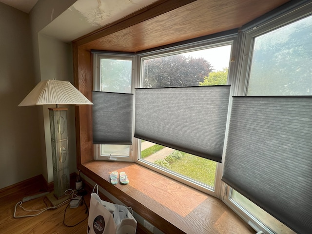 5236 N Mobile Ave, Chicago, IL 60630 - detailed view of wood finished floors