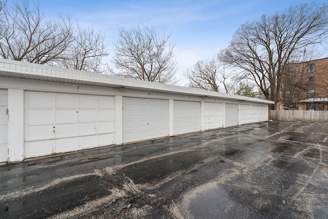 2000 Parkside Dr Unit B2, Park Ridge, IL 60068 - garage featuring fence
