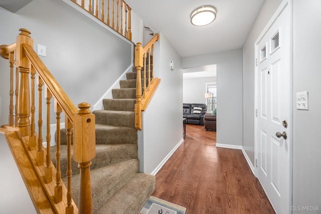 658 Cutter Ln, Elk Grove Village, IL 60007 - entryway featuring wood finished floors, baseboards, and stairway