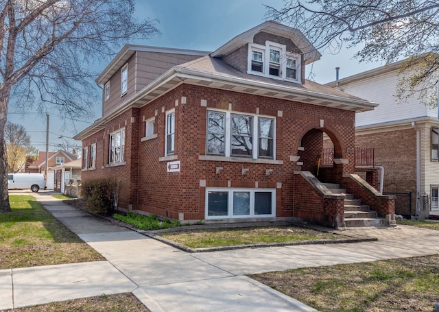 view of front facade with brick siding