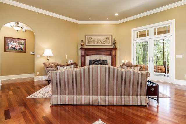 5344 River Run Parkway, Belvidere, IL 61008 - living area with wood finished floors, ornamental molding, baseboards, recessed lighting, and a fireplace