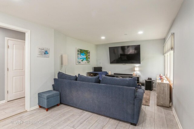 6N715 Gates Ave, Itasca, IL 60143 - living room with light wood-style floors, baseboards, and recessed lighting