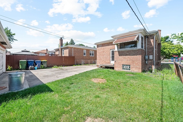 8941 S Albany Ave, Evergreen Park, IL 60805 - view of yard