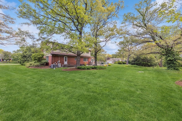 6 Old Timber Ln, Palos Park, IL 60464 - view of green lawn featuring cooling unit