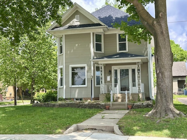 1527 7th St, Peru, IL 61354 - view of front of house with a front lawn and a shingled roof