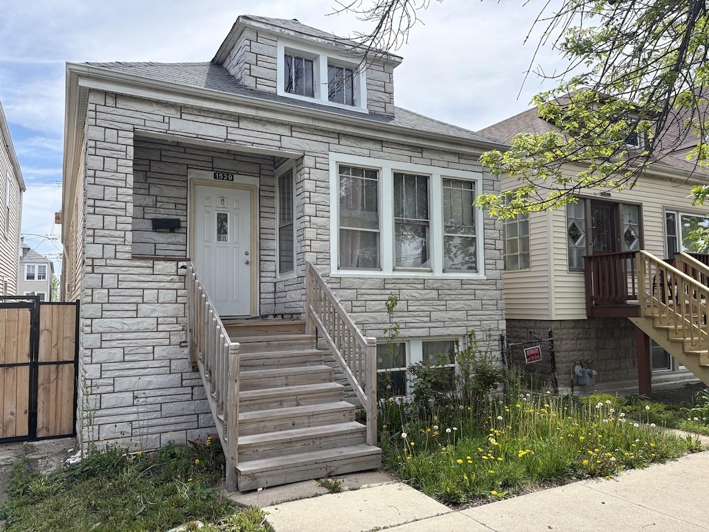 1529 S 50th Ct, Cicero, IL 60804 - photo 1